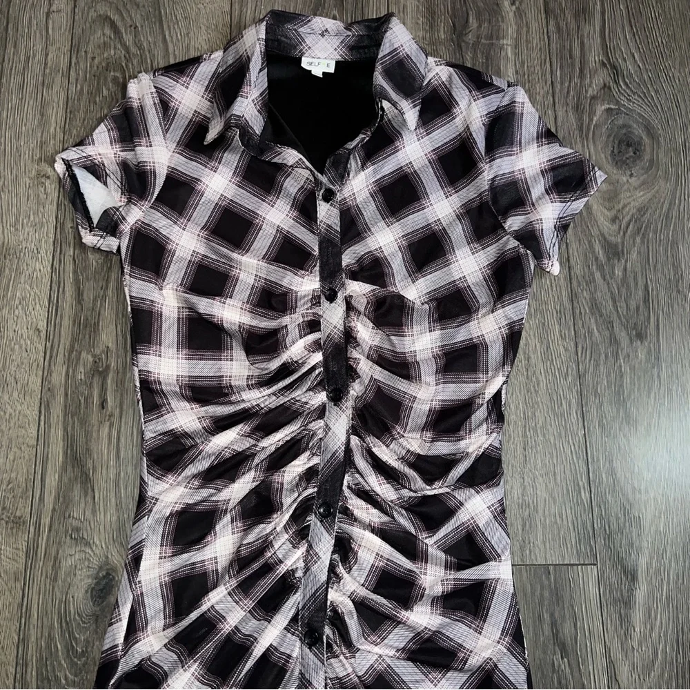 SELFIE Ruched Checkered Dress Size S - Picture 3 of 4